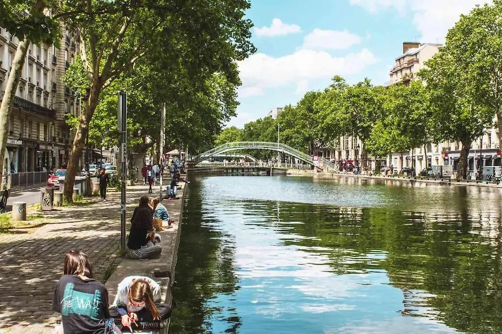 Apartment A Little Piece Of Heaven Canal Saint-martin Paris